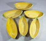 Divertido conjunto para servir sorvete (banana split) em faiança, no formato de Banana.  med. 20 x 09 x 06 cm