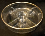 RIVA - linda e grande petisqueira em cristal e bordas em metal espessurado a prata, medindo: 35 cm diâmetro x 11 cm alt.