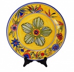 Grande e espetacular medalhão em porcelana pintada à mão de criação do renomado LUIZ SALVADOR. Medida 33 cm de diâmetro.