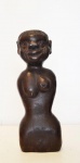 AUTOR NÃO IDENTIFICADO - ` Mulher negra ` - escultura em madeira (jacarandá) - 33 cm alt.
