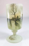 Pequeno calice em pasta de vidro com pintura de paisagem assinado BOLT. Alt. 10 cm