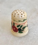 COLEÇÃO - Antigo dedal de porcelana, pintado a mão.