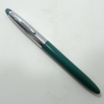 Sheaffer - Caneta Tinteiro - Década de 60 da Marca Sheaffer - Modelo S - Tamanho : 13,8 Cm. Made In Usa com Pena Aço na Cor Verde com Detalhes Cromados - Ref.Anto.6