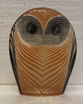 ABRAHAM PALATNIK - arte cinética, escultura em resina de poliéster representando coruja, medindo: 12 cm alt.