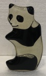 ABRAHAM PALATNIK - arte cinética, escultura em resina de poliéster representando panda, medindo: 16 cm alt.