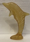 ABRAHAM PALATNIK - arte cinética, escultura em resina de poliéster representando golfinho, medindo: 22 cm alt.