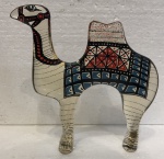 ABRAHAM PALATNIK - arte cinética, escultura em resina de poliéster representando camelo, medindo: 20 cm alt.