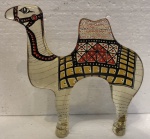 ABRAHAM PALATNIK - arte cinética, escultura em resina de poliéster representando camelo, medindo: 20 cm alt.