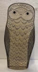 ABRAHAM PALATNIK - arte cinética, escultura em resina de poliéster representando coruja, medindo: 23 cm alt..