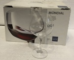 SCHOTT ZWIESEL - lote contendo caixa com 6 grandes taças para vinho Mondial