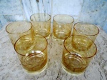 Cristal HERING : Conjunto de seis copos para whisky em fino cristal da década de 70 com lapidação de ramos de flores. Altura 9 e diâmetro 8 cm.