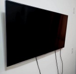 TV /SMART/40"  - FUNCIONANDO - SANSUNG LED UN4OES6100 - FHD/DTV/WIFI/NET. Acompanha suporte  de parede , controle e manual. Lote a ser retirado em Laranjeiras