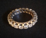Joia - Belíssimo anel em ouro com 20 brilhantes , med. 2,5 cm de Diâmetro Peso 5.1 grs.