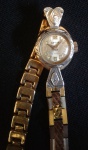 Joia - Maravilhoso relógio em ouro LEVIS peso 11 grs.