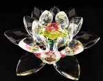 Magnifica esta FLOR DE LOTUS , exuberantemente elaborada em cristal com rica lapidação ,medindo aproximadamente 10 cm.