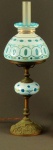 Lindo Abajur feito de Cristal Francês Overlay do sec. XIX. Medida 40cm de alt.