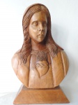 Arte Sacra - Escultura de Sagrado Coração de Maria, feita em bloco macó de Jacarandá Mineiro.  Medidas de 38cm x 26cm.
