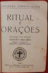 Livro em pequeno formato ` Ritual e Orações ` por Gustavo Macedo, 1936.