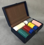 Rara maleta de fichas de jogos de todas as cores e valores.