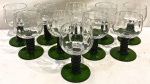 10 taças de cristais verdes, medindo: 10,5 cm alt.