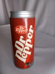 Telefone Dr. Pepper, formato de lata, Made Taiwan, funcionando; aprox. 16 x 6,5cm