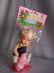 Brinquedo dec 70 - Boneca vinil, com mamadeira e coelhinho, lacrado, aprox. 23 x 11cm