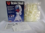 Kit montagem Cérebro, BRAIN SKULL, plástico, cx original papelão, não há garantia de estar completo, apresenta desgastes; aprox. 32 x 24cm