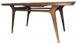 Giuseppe  Scapinelli (atribuída) - Mesa de jantar com extensor. Madeira nobre. 160 x 96 x 79 cm (fechada). 200 x 96 x 79 cm (aberta)