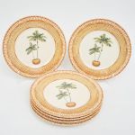 Conjunto de 6 pratos de jantar em faiança Porto Brasil decorada com vaso de palmeiras e borda em vime. Diâmetro: 25,5 cm. (apta para lava louças e microondas)