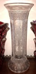 Baccarat, france - Excepcional vaso de cristal francês, ricamente lavrado e lapidado. Baccarat, circa de 1900. Med. 45cm de altura, 20cm de diâmetro.