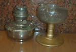 Lampião de metal aladin e vidro no estado - total 2 peças.