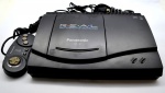 Antigo Vídeo Game Console REAL PANASONIC FZ-10 3DO - Interactive -Multiplayer - V - Década de 90 . Com 1 controle. Acompanha  Jogo ROAD e TRACK - THE NEED FOR SPEED - Com Manual de Instrução.
