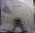 LP duplo Minas Geraes, de Milton Nascimento - EMI - Odeon, sem data. Ótimo estado de capa e vinis. Este álbum contém os LPs Minas e Geraes, gravados em agosto de 1975 e novembro de 1976, respectivamente.