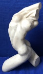 Linda Escultura de corpo, branca, medindo: 50cm de altura, 21cm de comprimento/largura. (no estado)