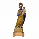São José de Sandálias. Imagem esculpida em madeira policromada e dourada. Portugal, Séc. XIX. 34 cm.