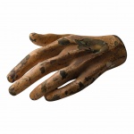 Mão em bronze patinado. Possivelmente fragmento de imagem. 18,5 x 12 cm.