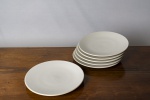 Massimo Vignelli (Milão, 1931 - Nova York, 2014). Sasaki Colorstone. Seis pratos em cerâmica, 1986. 27 cm.