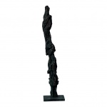 Sem assinatura. Figura. Escultura em bronze. 33 cm.