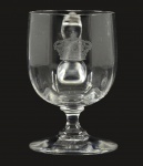 Casa Imperial Brasileira. Cálice de cristal com alça lavrado ao centro com a Coroa Imperial do Brasil. 9 cm.