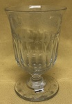 BACCARAT - linda taça de grosso e refinado cristal, com 16 cm alt.