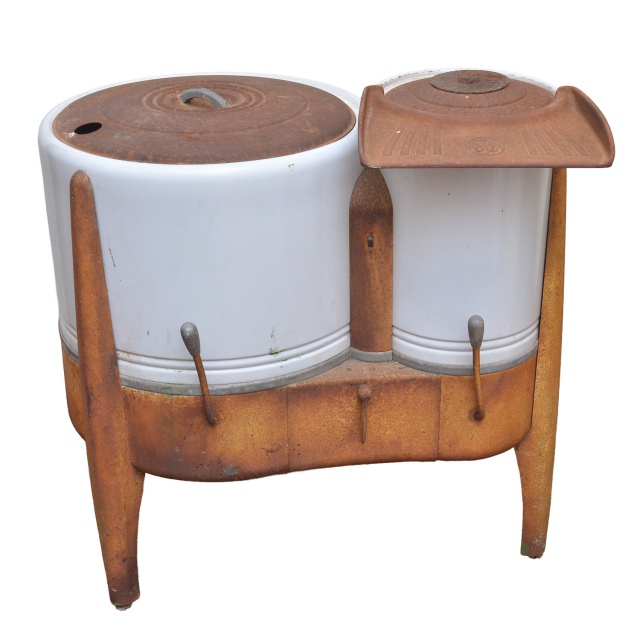 NOVIDADES E ANTIGUIDADES - Penúltimo leilão de 2025 - GRANDE DIVERSIDADE DE PEÇAS