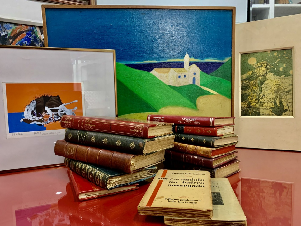 LEILÃO DE LIVROS RAROS, PRIMEIRAS EDIÇÕES DE LITERATURAS AUTOGRAFADAS, DOCUMENTOS, AUTÓGRAFOS E ARTE