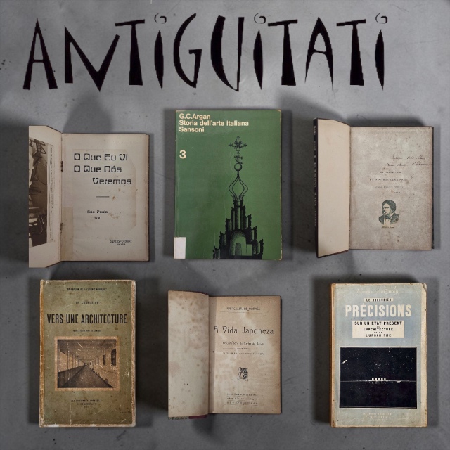 LEILÃO ANTIGUITATI - IMPORTANTE BIBLIOTECA ARQUITETO OLINIO COELHO