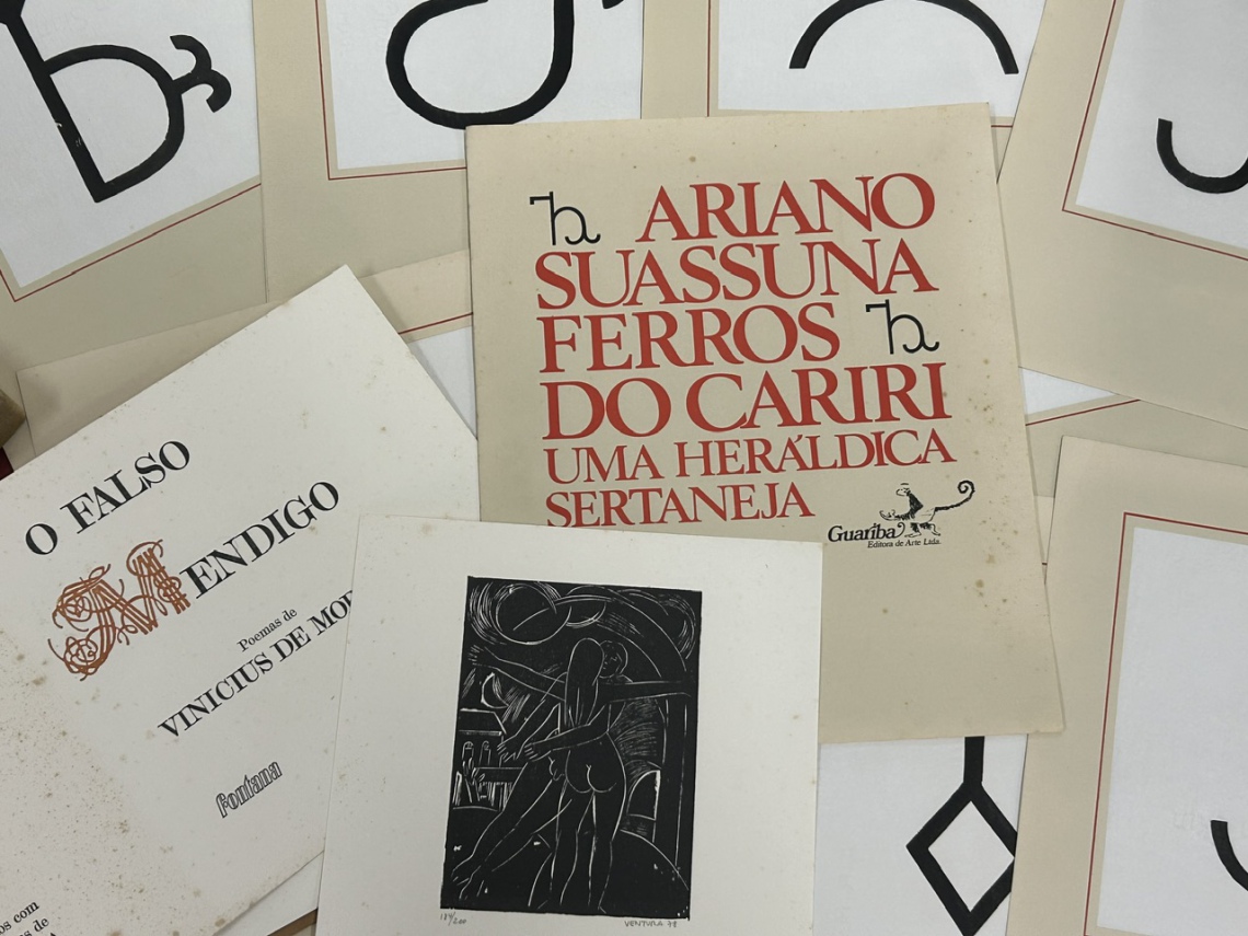 LEILÃO DE LIVROS RAROS, PRIMEIRAS EDIÇÕES DE LITERATURAS AUTOGRAFADAS E DOCUMENTOS.