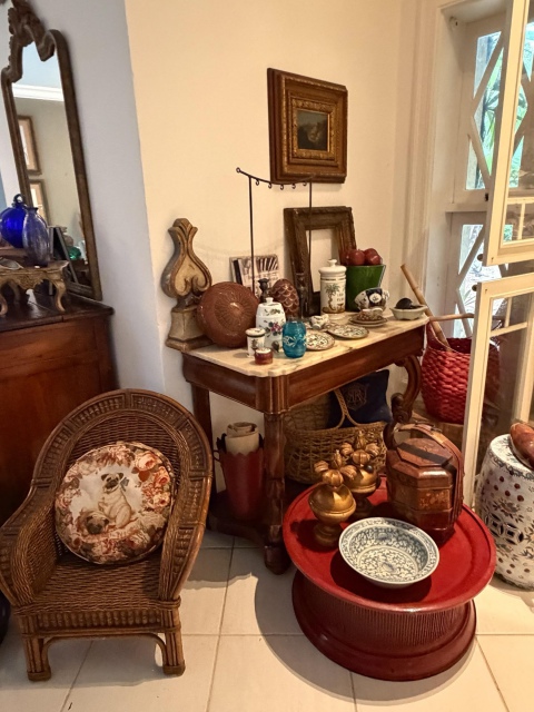 LEILÃO DE ARTE E ANTIGUIDADES